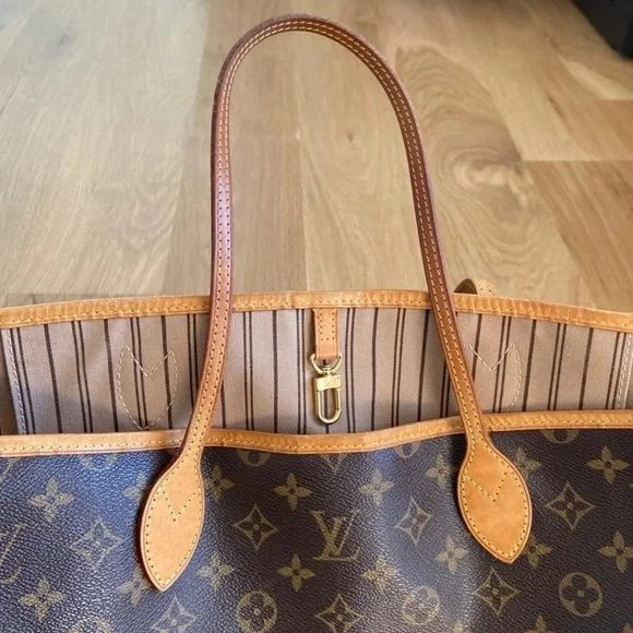 Louis Vuitton Neverfull GM - Picture 9 of 15